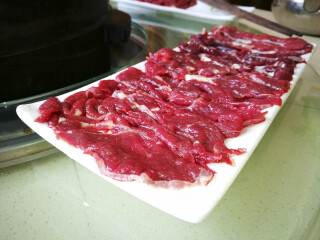 牦牛鲜肉火锅馆