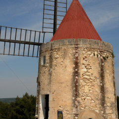 France, Alphonse Daudetâ?? s  windmill in Font vieille