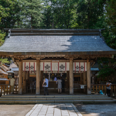 Scenery of the Suwa taisha shrine in Nagano, Japan