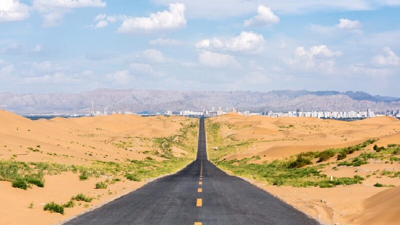 骑到沙漠看海丨骑游沙湖之城体验最地道的乌海生活