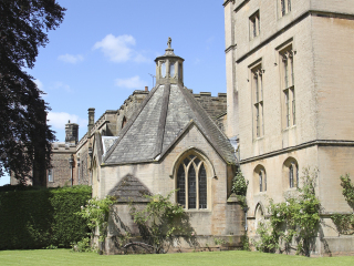 纽斯特德修道院