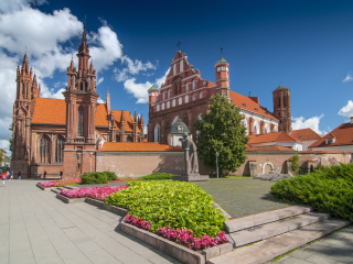 维尔纽斯圣安娜教堂