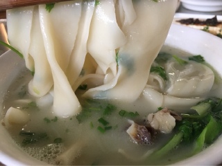 方城烩面故事（第一分店）