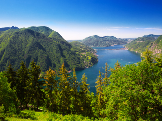 圣萨尔瓦托雷山