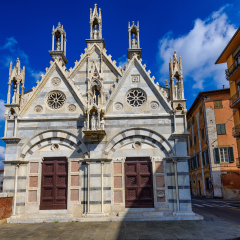 Chiesa di Santa Maria della Spina church in Pisa. Tuscany, Italy. Lungarno of Pisa.