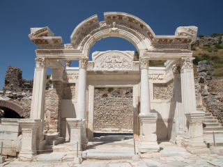 伊兹密尔考古博物馆