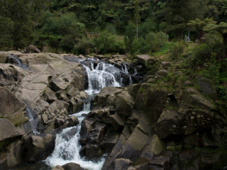 迈凯轮瀑布公园