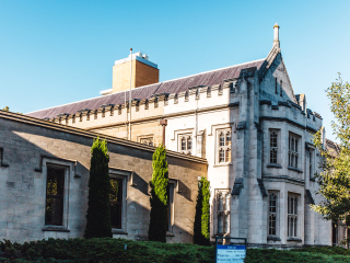 澳大利亚国立大学