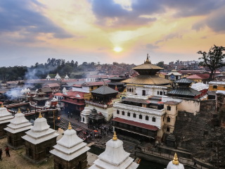 小帕斯帕提那神庙