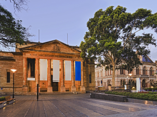 南澳大利亚美术馆