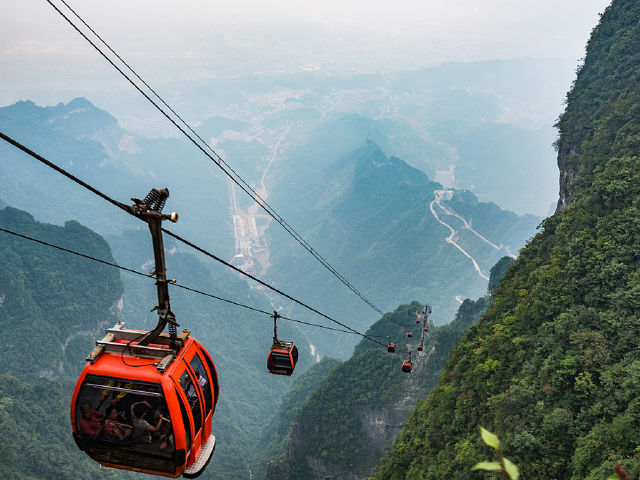  张家界大峡谷-玻璃桥-天门山玻璃栈道-凤凰3日游>0购物专车专导,新