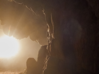 安布罗西澳洞穴