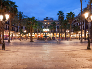 巴塞罗那皇家广场