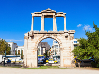 哈德里安凯旋门