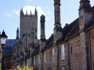 韦尔斯大教堂围庭