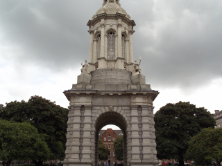 圣三一学院图书馆