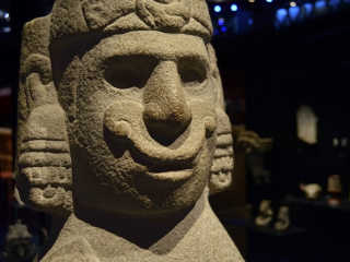 盖布朗利博物馆