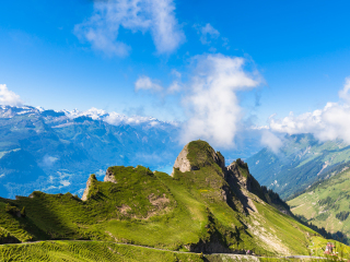 布里恩茨罗特峰