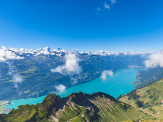布里恩茨罗特峰