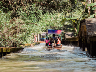 丹嫩沙多水上市场
