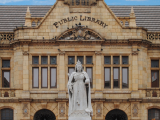 伊丽莎白港主公共图书馆