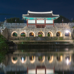 Hwahongmun Gate (Buksumun) in Suwon, Korea. It's one of the gate of Suwon Hwaseong Fortress, World Heritage site in Suwon, Korea