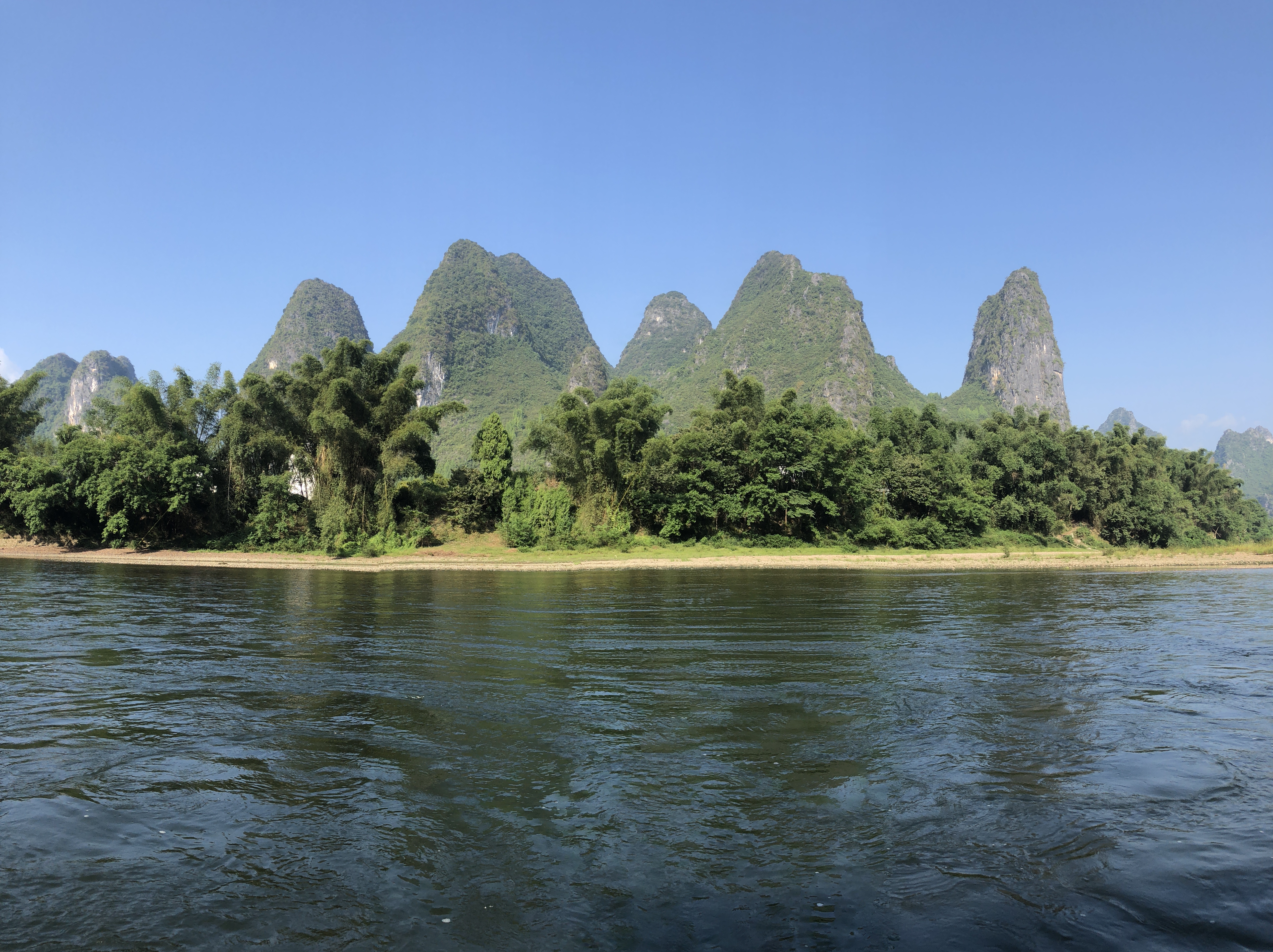 从桂林的漓江坐游船到阳朔有哪条不错的路线需要多久
