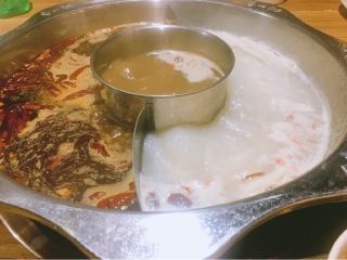 重庆刘一手毛肚火锅（邻瑞广场店）