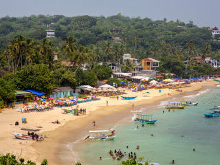 乌纳瓦图纳海滩