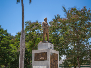 塞斯佩蒂斯广场