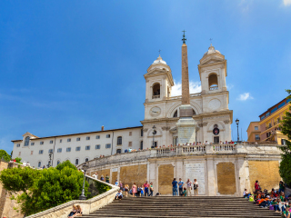 罗马天主圣三教堂