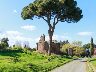女王之路与地下墓穴