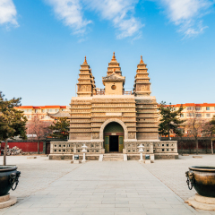 中国内蒙古呼和浩特市五塔寺风光