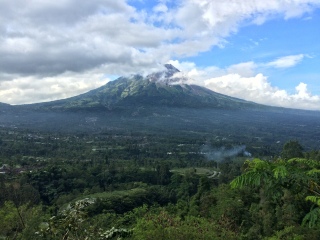 默拉皮火山