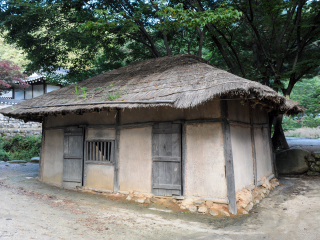 闻庆鸟岭道立公园