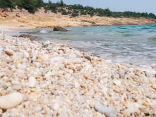 鹤洞黑鹅卵石海岸(학동몽돌해변)