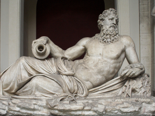 贝尔维德勒的中庭