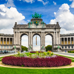 Bruxelles, Belgium. Parc du Cinquantenaire with the Arch built for the Golden Jubilee celebrations of Belgian independence in 1880. Brussels.