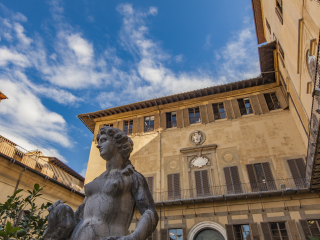 美第奇里卡尔第宫