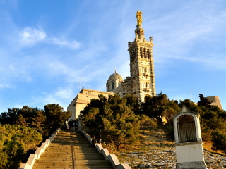 圣母加德大教堂