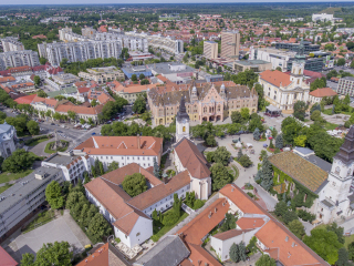 凯奇凯梅特市中心广场