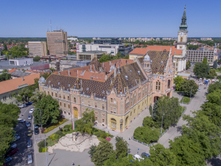 凯奇凯梅特市中心广场