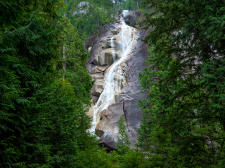 加拿大香浓瀑布