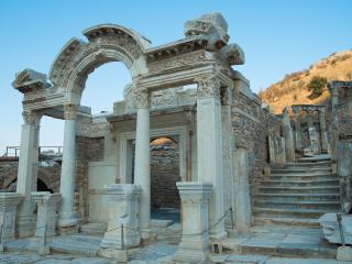 阿尔忒弥斯神庙