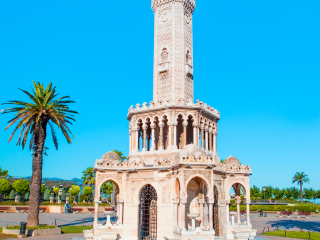 沙阿特库勒斯钟塔