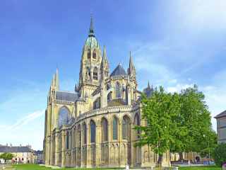 巴约圣母主教座堂