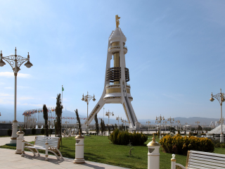 中立柱和独立柱