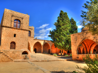 阿依纳帕修道院