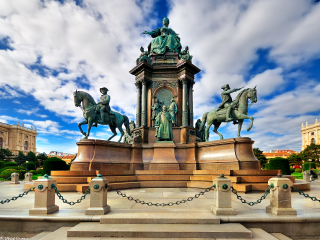 玛丽亚•特蕾西亚广场