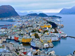 <冠达邮轮安妮女王号-穿越北极圈-英国+深度挪威峡湾+北角午夜阳光之旅16晚18日>国内直飞可查全国联运、全程专业领队陪同、含全程岸上观光